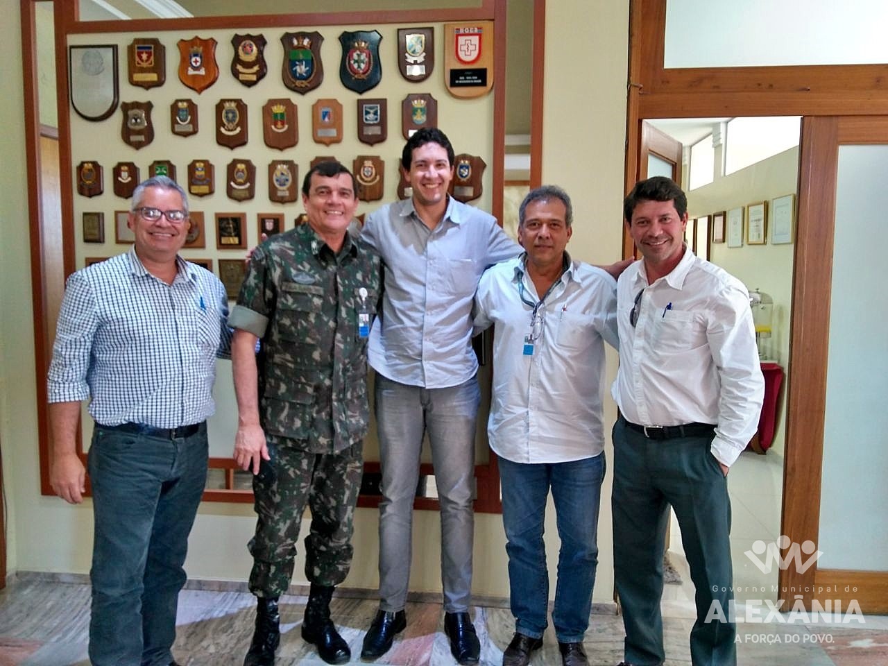 Representantes do executivo visitam Hospital das Forças Armadas